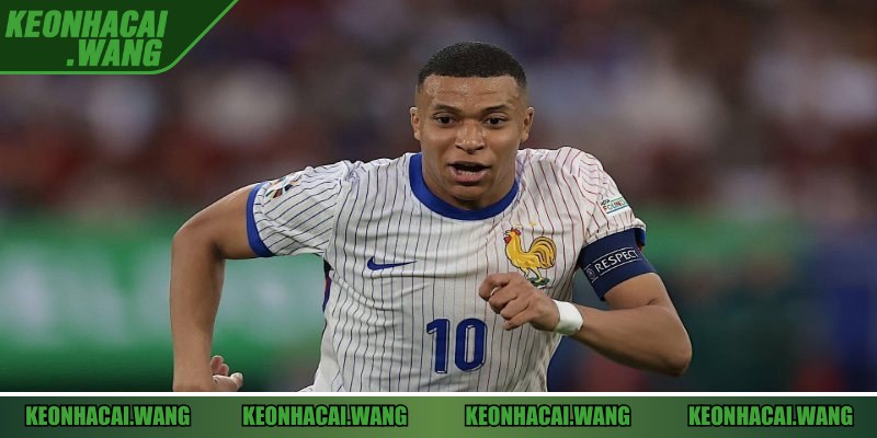 Tổng quan về sự kiện Mbappe rời PSG cho người chơi đam mê bóng đá